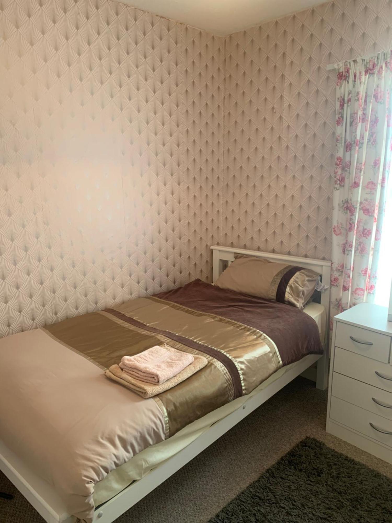 Room Only Guest Accommodation, Guest House Self Catering バンガー エクステリア 写真